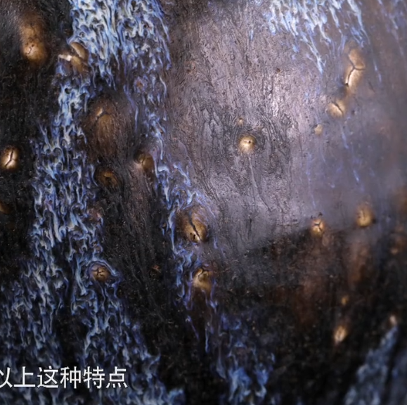 |用一幅画换来一个黑罐子,专家说那幅画能值20万,持宝人慌了