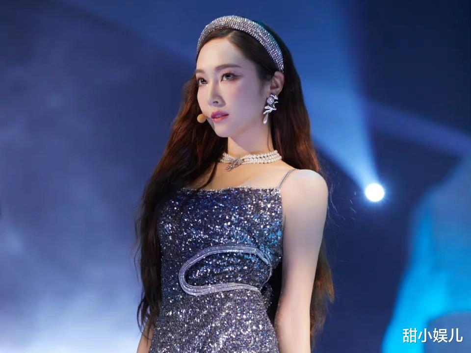 张元英|南韩女团C位张元英，100%中国血统却不敢承认，海内外全面塌房