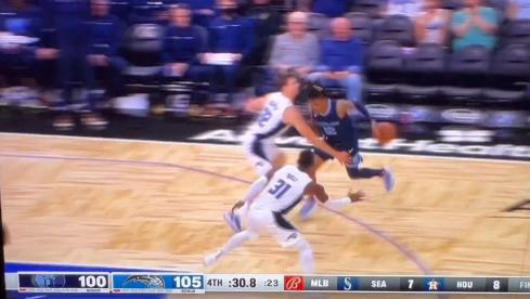 33-23！24中8！兰特啊，再这么下去又要被交易了