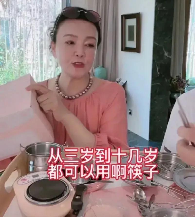 汪小菲|汪小菲恋情风波细节扒出，气急曝大s私密事，张兰举动显格局