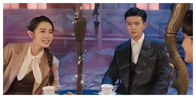 虚颜|一集只有10分钟，观众争相追捧，短剧《虚颜》凭什么比正剧播得好