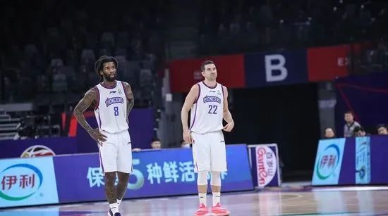 广东男篮|来了！CBA第一大黑马球队！再见广东宏远！19年来首次