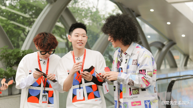 声生不息|王源加盟《声生不息》，节目本就有2大槽点，之后可能又会多一个