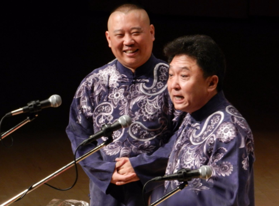 相声|姜昆:我上小剧场说相声,马上就有人来请我!网友:送鸡蛋吗?