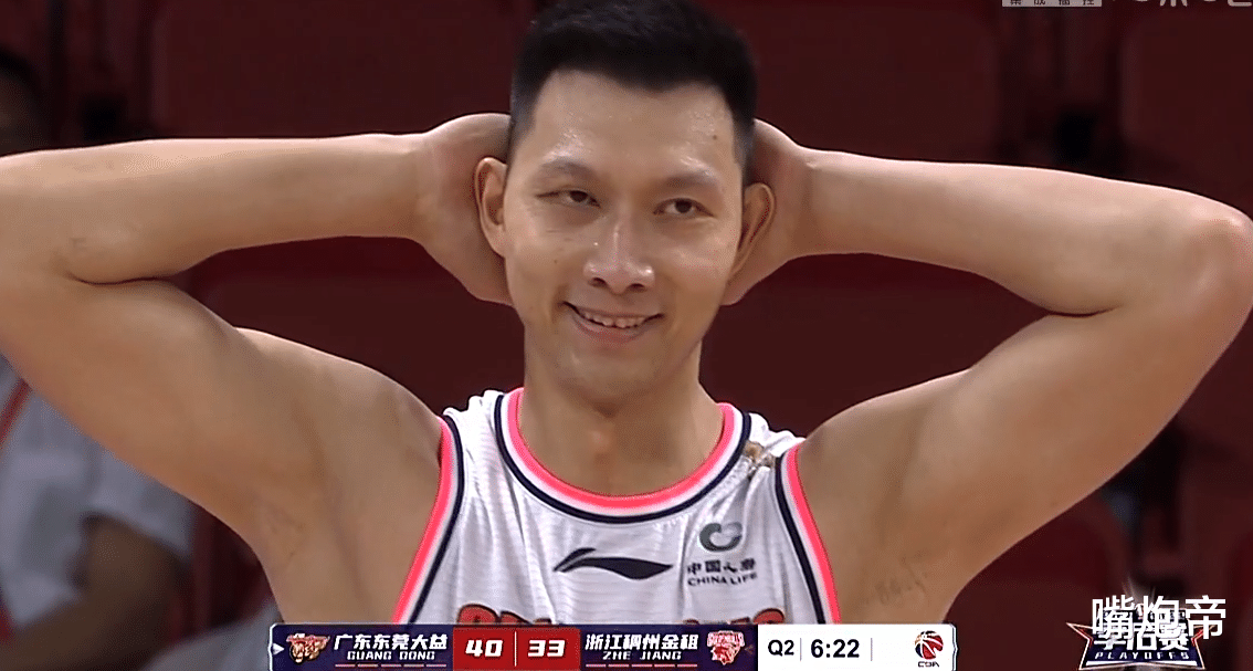 易建联|广东淘汰浙江，易建联狂喷裁判不职业！现场翻旧账，带杜锋周鹏将军CBA