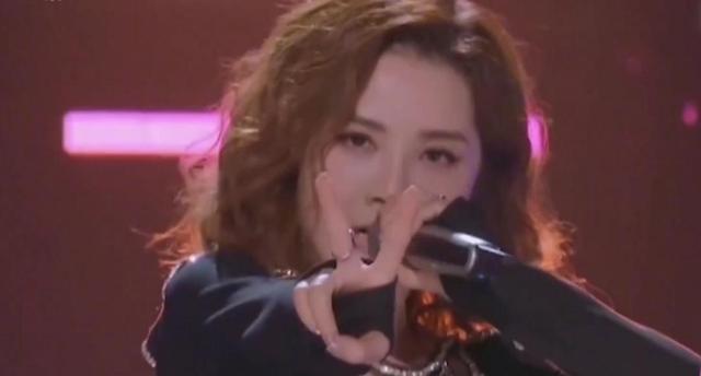 Twins|杨幂也是twins组合的粉丝,称其是“时代的传说”