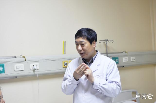 胆子非常小,见血很害怕还能当医生吗?