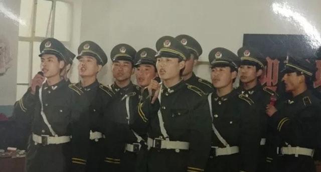 数百军警围困,三歹徒举枪自尽,89年抓捕特大枪击警察案凶手实录