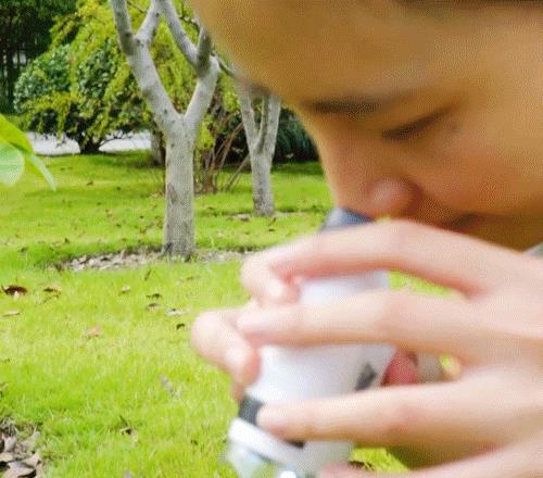 右脑发达的孩子，大多有3个特征表现，未来是个学霸的好苗子