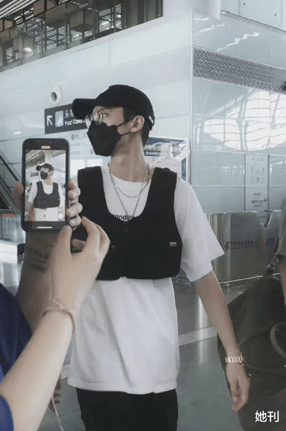 拜托,谁不想男朋友长成王鹤棣啊!