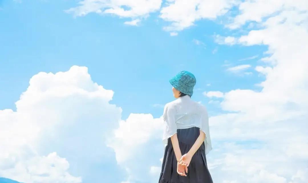 老年人出门,这三样东西一定要随身携带,以备不时之需