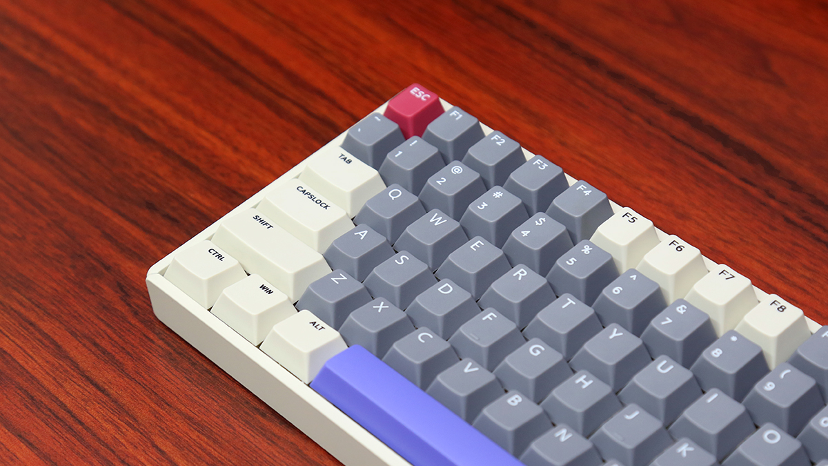 芯片|iQunix F97三模无线机械键盘评测：缤纷配色，紧凑布局