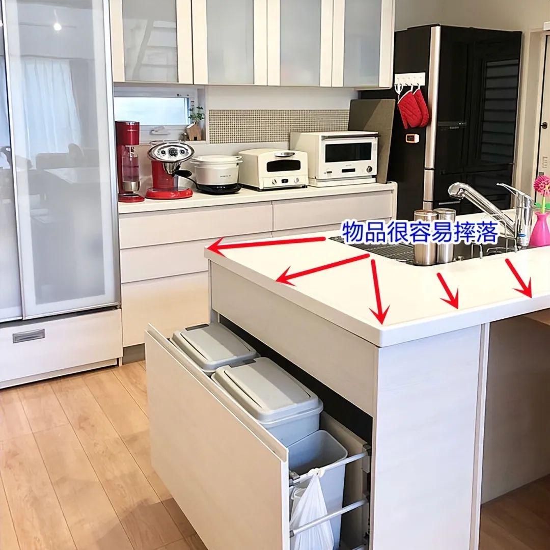 不破不立,厨房台面外沿加高了20cm,实用好打理,这次又学到一招