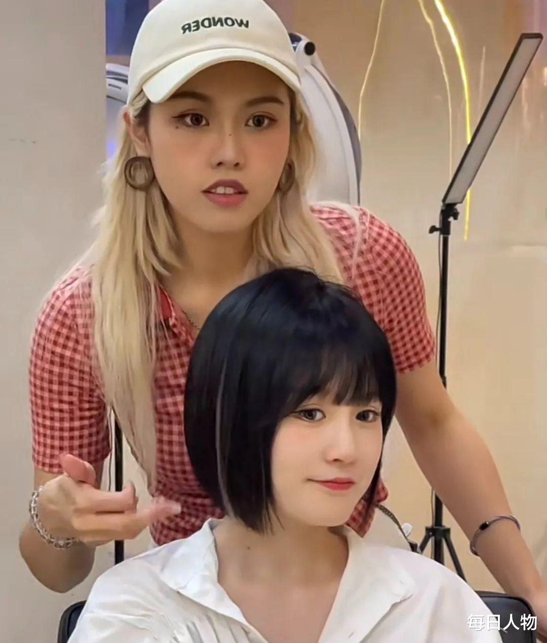 排骨|女Tony为什么这么少？剖腹产前一天还在剪发、遭男顾客性骚扰