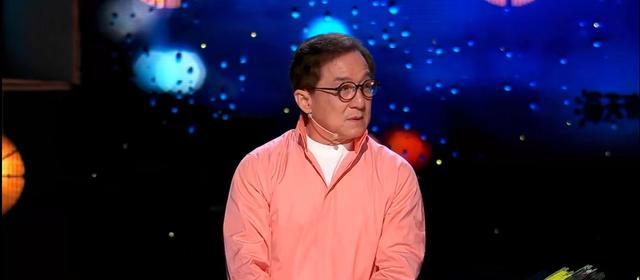 成龙|刚开播就停更了，《怎么办！脱口秀专场》的求生欲有多强