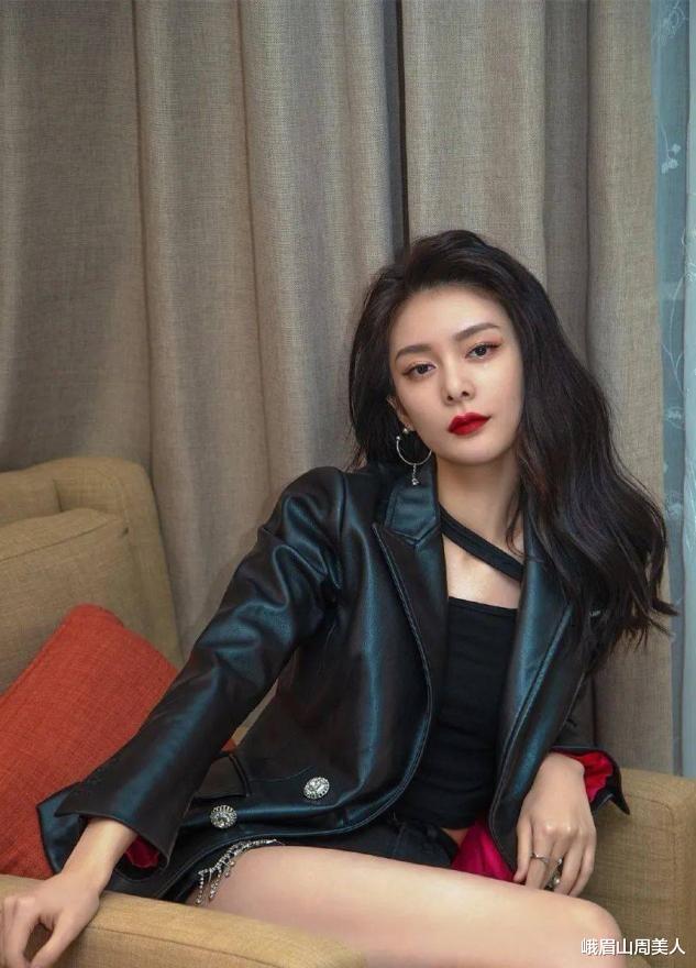傅菁 ?傅菁的新剧造型是认真的吗？看着像“女扮男装”，还意外撞脸张超