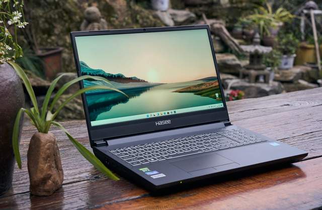 龙芯|预算9000元购买什么游戏本好，神舟战神ZX10-DA5DP就别错过了