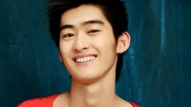 张翰|10月1号，张翰突然又上了热搜！