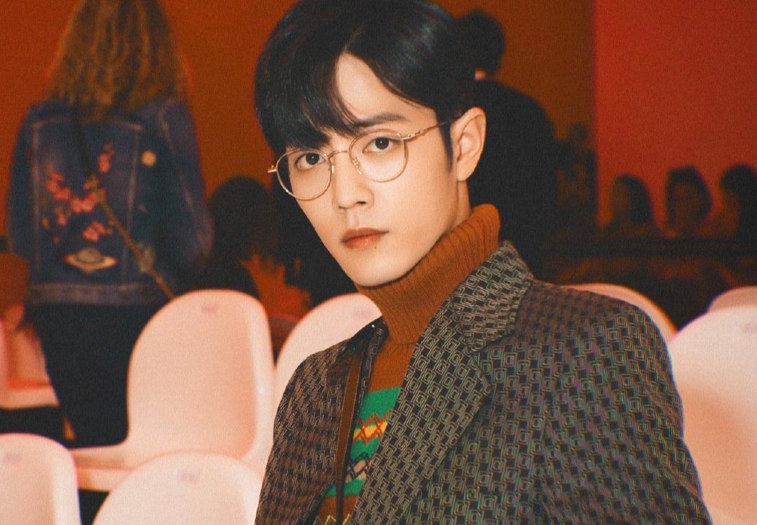 肖战|肖战在剧组也遭遇“代拍”!知情人透露肖战很谨慎,上下班跑得快