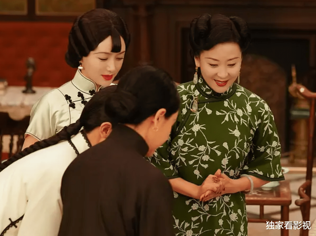 《传家》苗圃戏内外都嫁富商,花20万学开飞机,龙凤胎儿女初长成