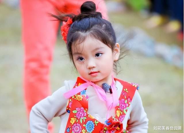 |阿拉蕾完美逆袭长大，越长越像杨超越，网友：可以演小女主了