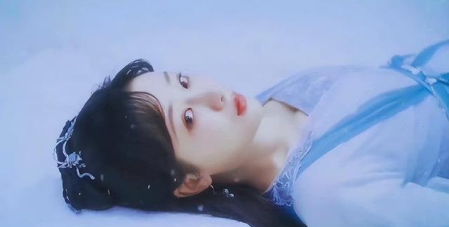 杨紫|《长相思》片酬疑被泄露！一番、二番差3倍，杨紫莫名当了出头鸟