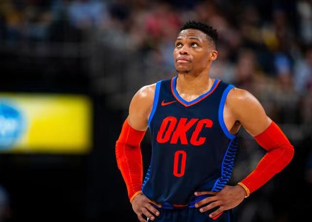 |NBA史上超过2亿的合同，库里9年4.16亿美元