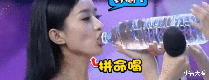 赵丽颖|“农村土妹”赵丽颖：因喝水姿势不对被黑多年，节目中溺水无人救