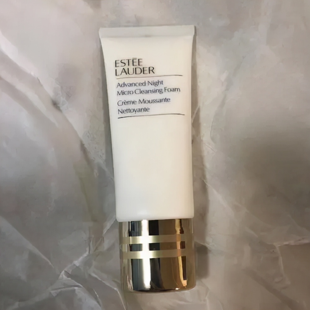 抽脂 用一次就爱上的洗面奶，你可不要错过了哦！