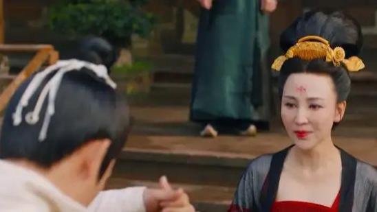 唐朝诡事录|《唐朝诡事录》公主头顶插梳出镜被嘲？来了解下“梳篦”文化吧