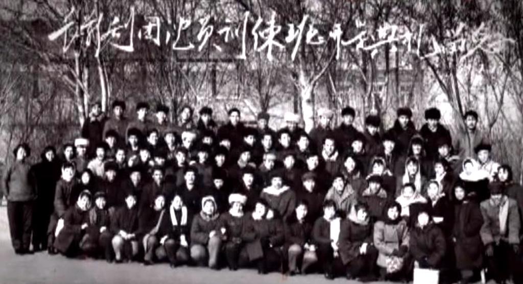 李瑛|86岁长影老演员李瑛罕见现身，长了一张明星脸，却始终没能红起来