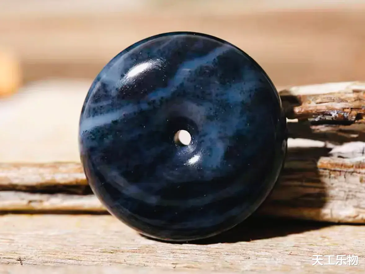 羊脂玉|从最潮到最土!和田玉平安扣算不算羊脂玉的“背锅侠”?