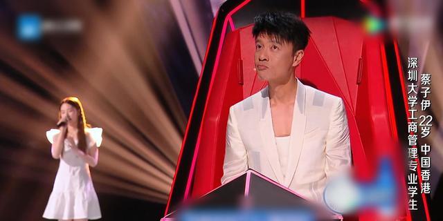 沈小婷|同样来自香港，蔡子伊为什么不选李克勤而选李荣浩？三点原因