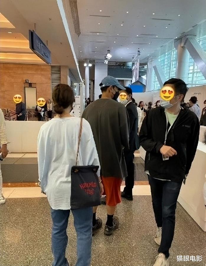 彭于晏|彭于晏外出看展，男神这次收拾了一下，网友：这穿搭不拘一格