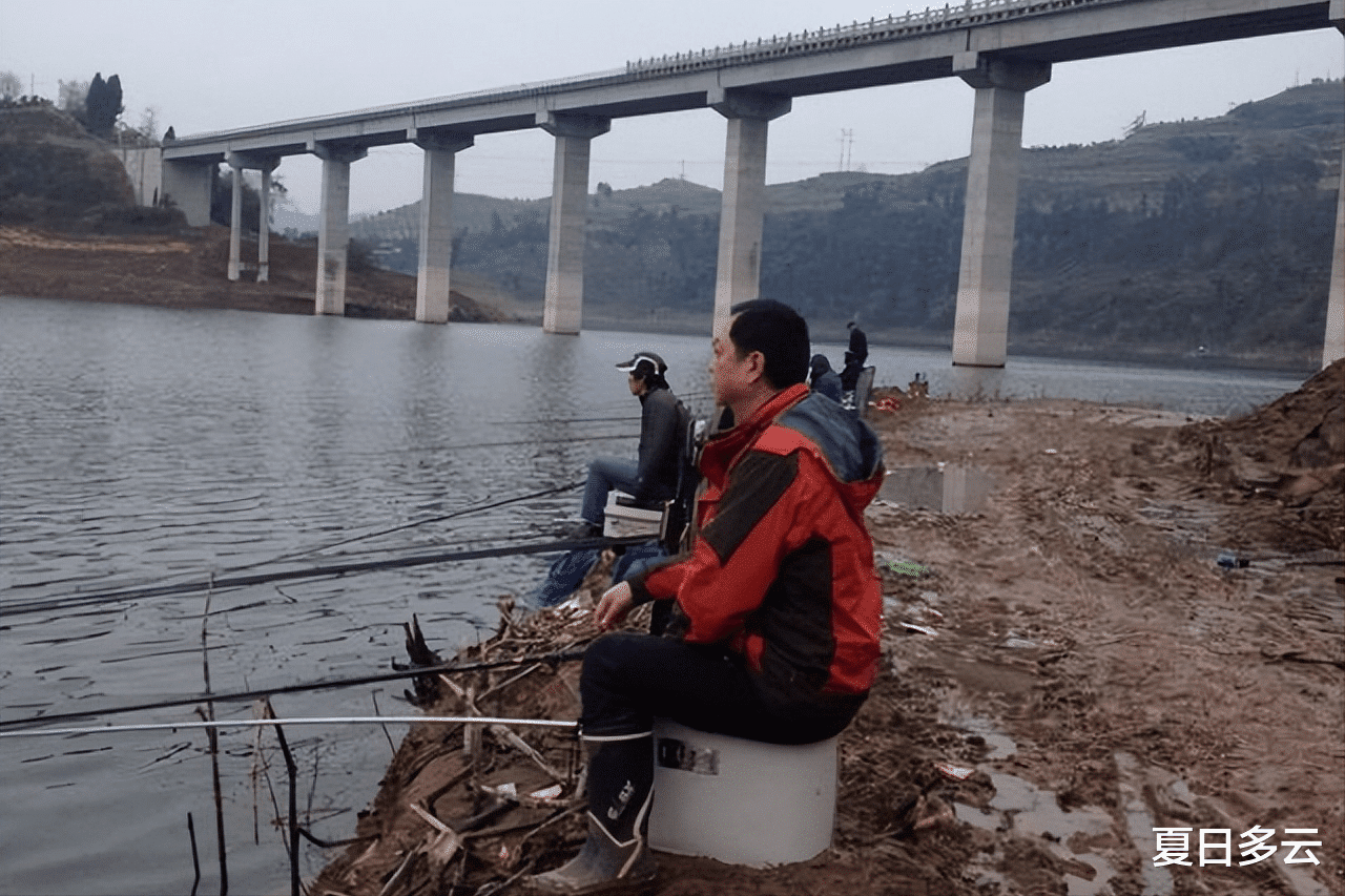 长江|长江10年禁渔计划才2年，鱼就多到局部泛滥，为何还要继续禁？