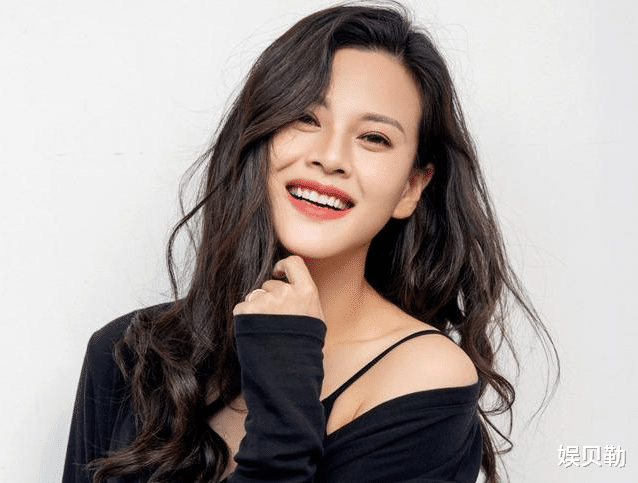 郝文婷|模仿刘晓庆小有名气，做过空姐、主持人，因《余生》再次走红