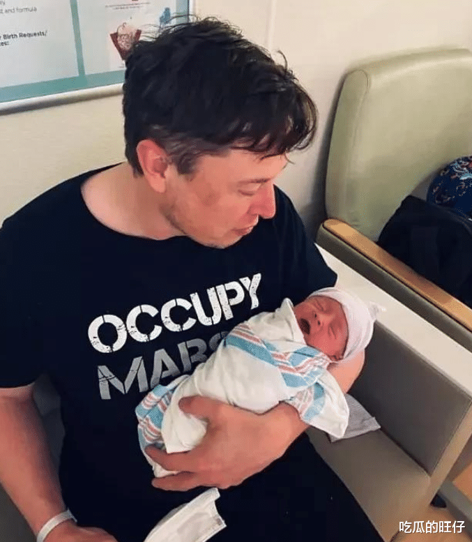 伊隆·马斯克|马斯克有新欢不忘旧爱：新女友27岁，肤白貌美，他却跟前任生女儿