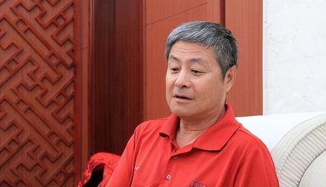 冯巩|从大红大紫到无人问津，刘伟做错了什么？