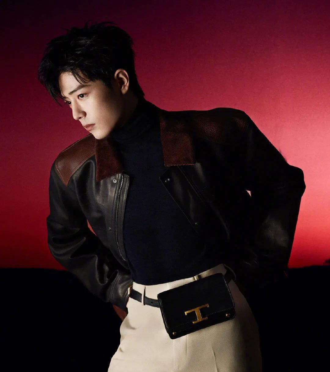 肖战|肖战获年度封面之星,一次就巅峰,浑然天成的时尚表现力