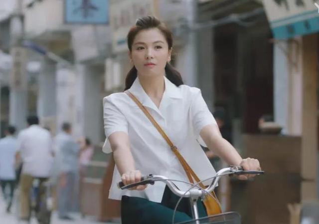 萌妹子|青年演员靠边站,大龄演员挤破头,这些“少女”为娱乐圈蒙一层羞