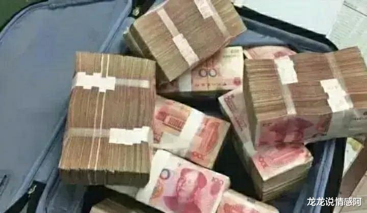 购房置业|打工攒了100万，亲戚朋友劝我买房，我把他拉黑了