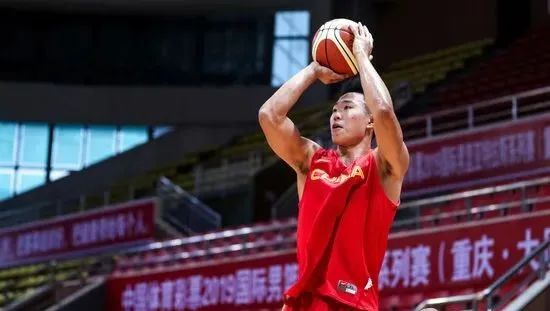 中国男篮|重磅！新增5人！变了，中国男篮大变天