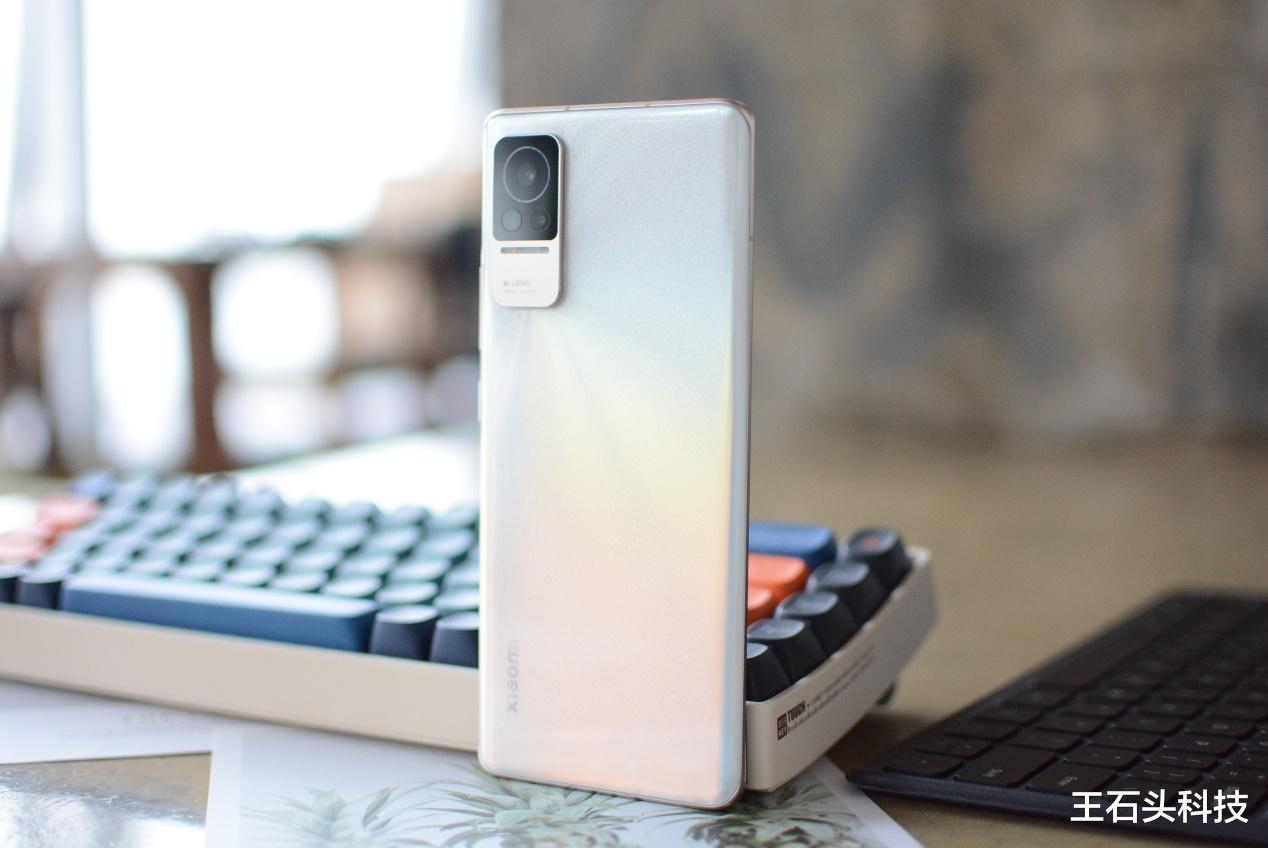 小米科技|小米“高颜值”手机,机身厚度不足7mm,如今已大幅降价!