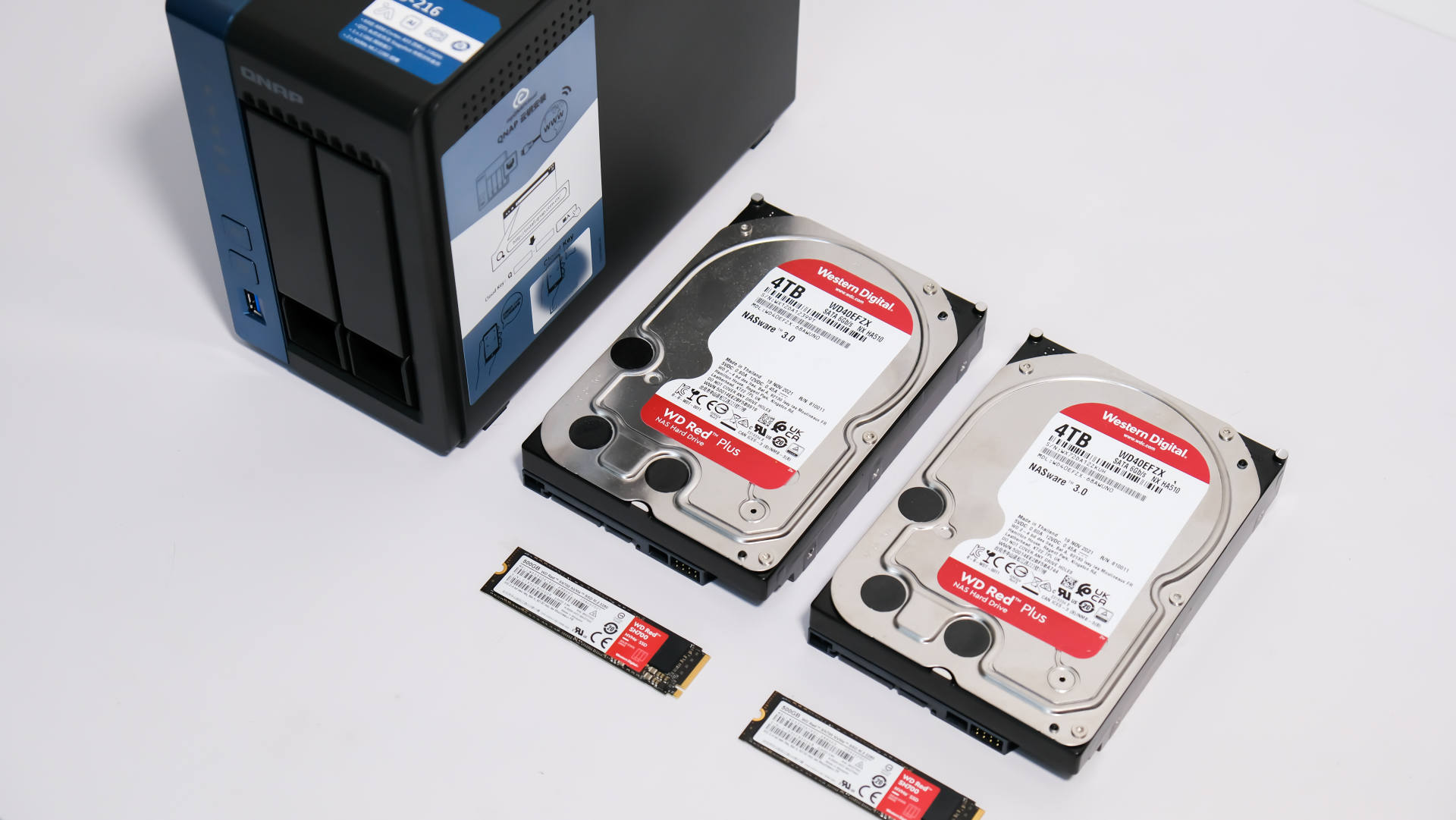 中国联通|入门机也能5G网速丨最撞旗舰入门级NAS，威联通TS-216配红盘Plus