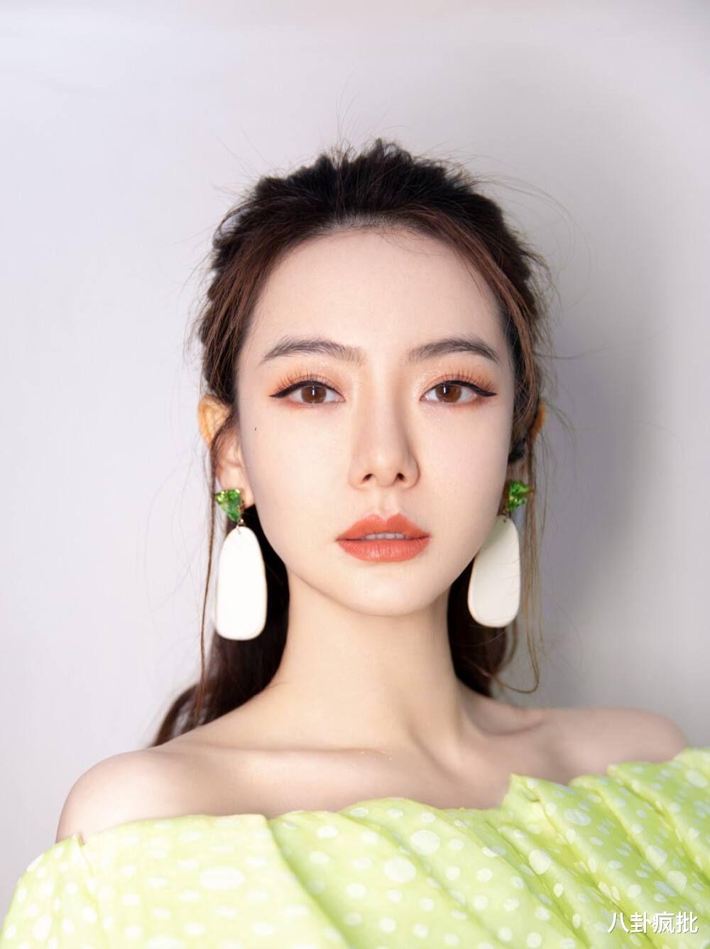 迪丽热巴|迪丽热巴被爆料,张大大唱跳艺人,祸源贾想演戏,九亿姐远走他乡