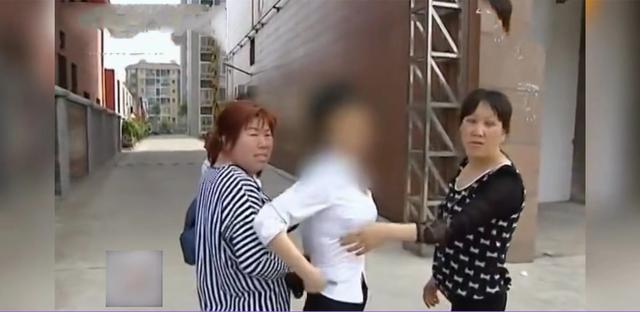 24岁儿子爱上40岁离异女子,母亲以死相逼,儿子:我非她不娶