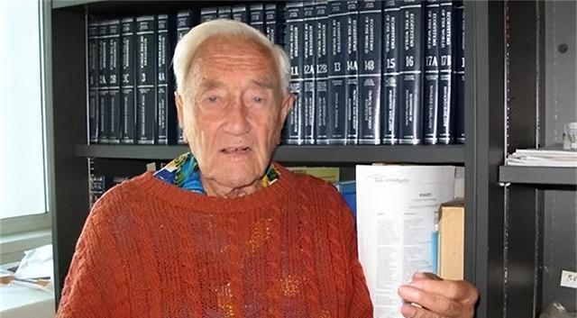 2018年,104岁植物学家古德尔赴瑞士寻求安乐死,长寿为何不美好