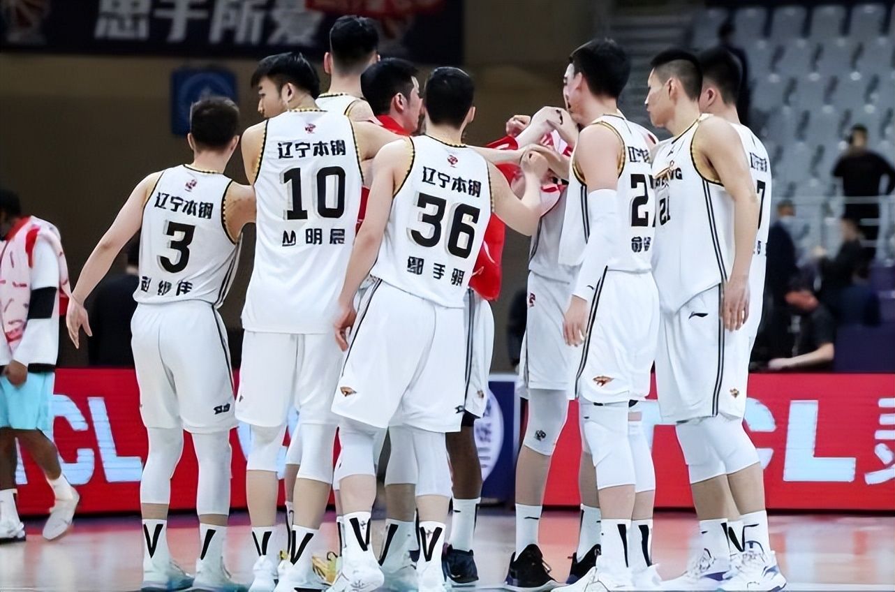 辽宁男篮|辽宁离队首人曝光：26岁当红国手回归，杨鸣重用阿的江弟子