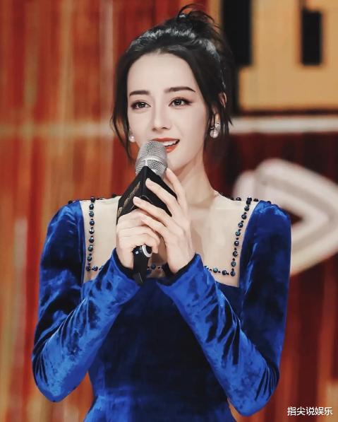 迪丽热巴|姜潮半夜吃宵夜,偷拍熟睡妻子素颜照,网友:颜值不输迪丽热巴