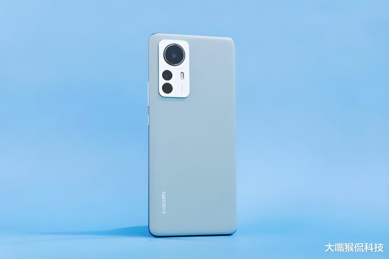 小米科技|小米12的性价比真?的?不高吗？三千多的骁龙8gen1其实也还好